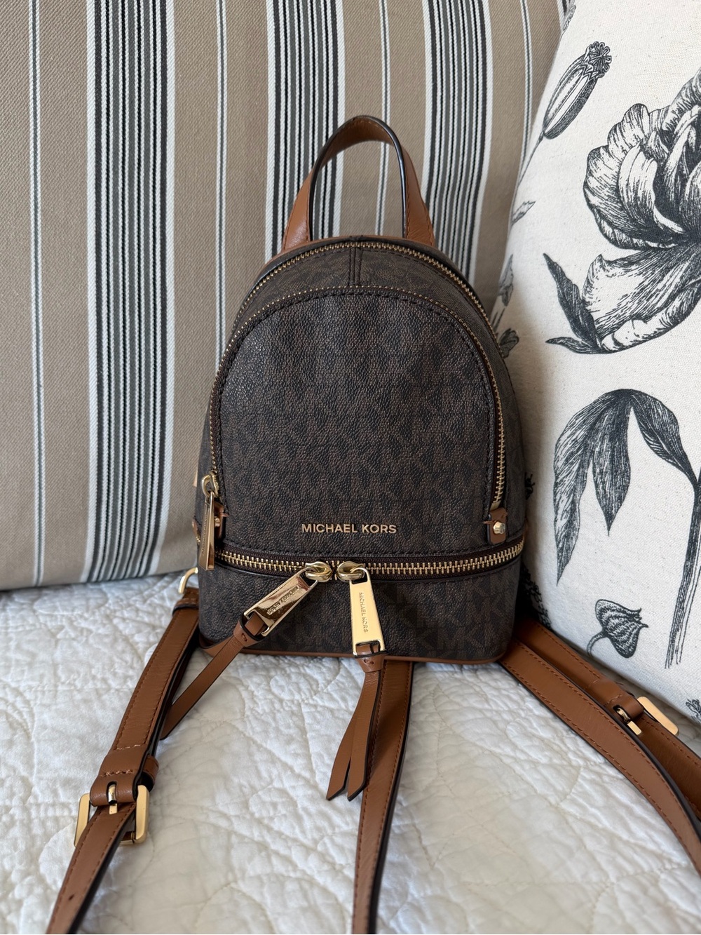 Michael Kors Rhea Mini Logo
Backpack
